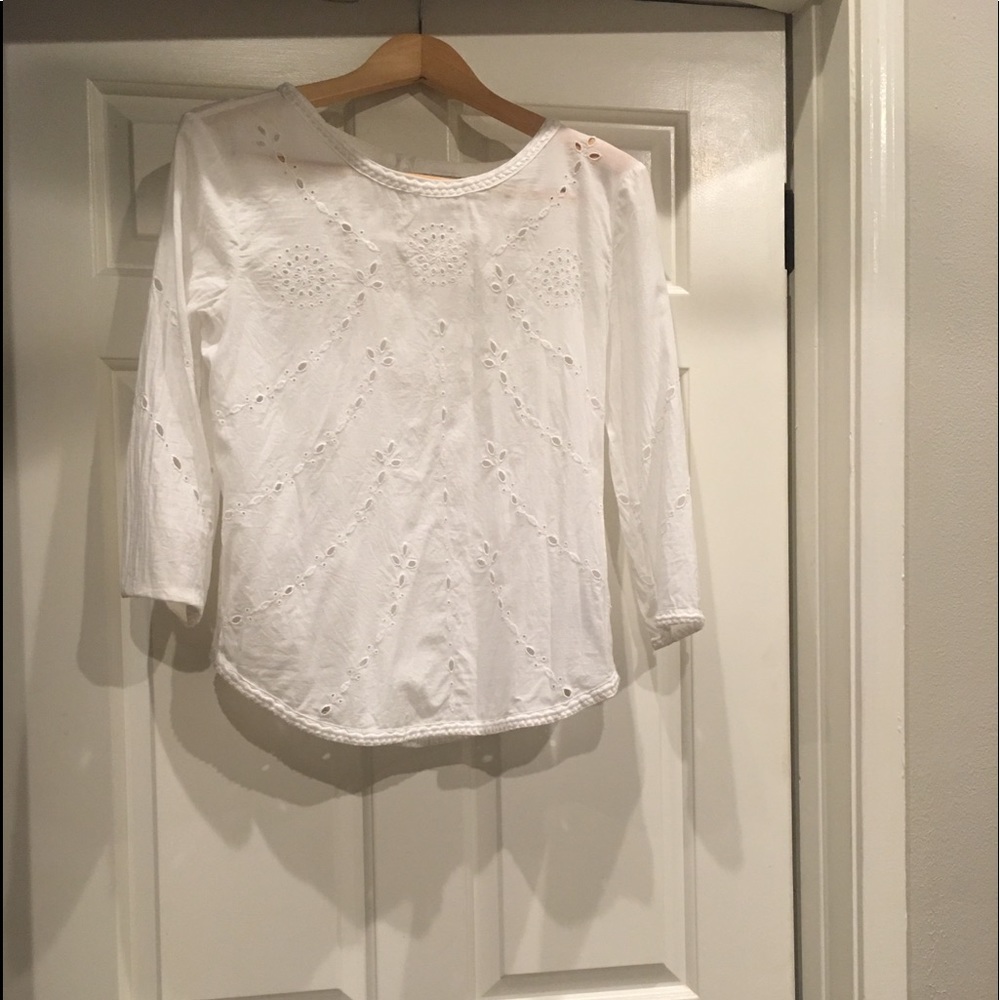 Blouse-eyelet